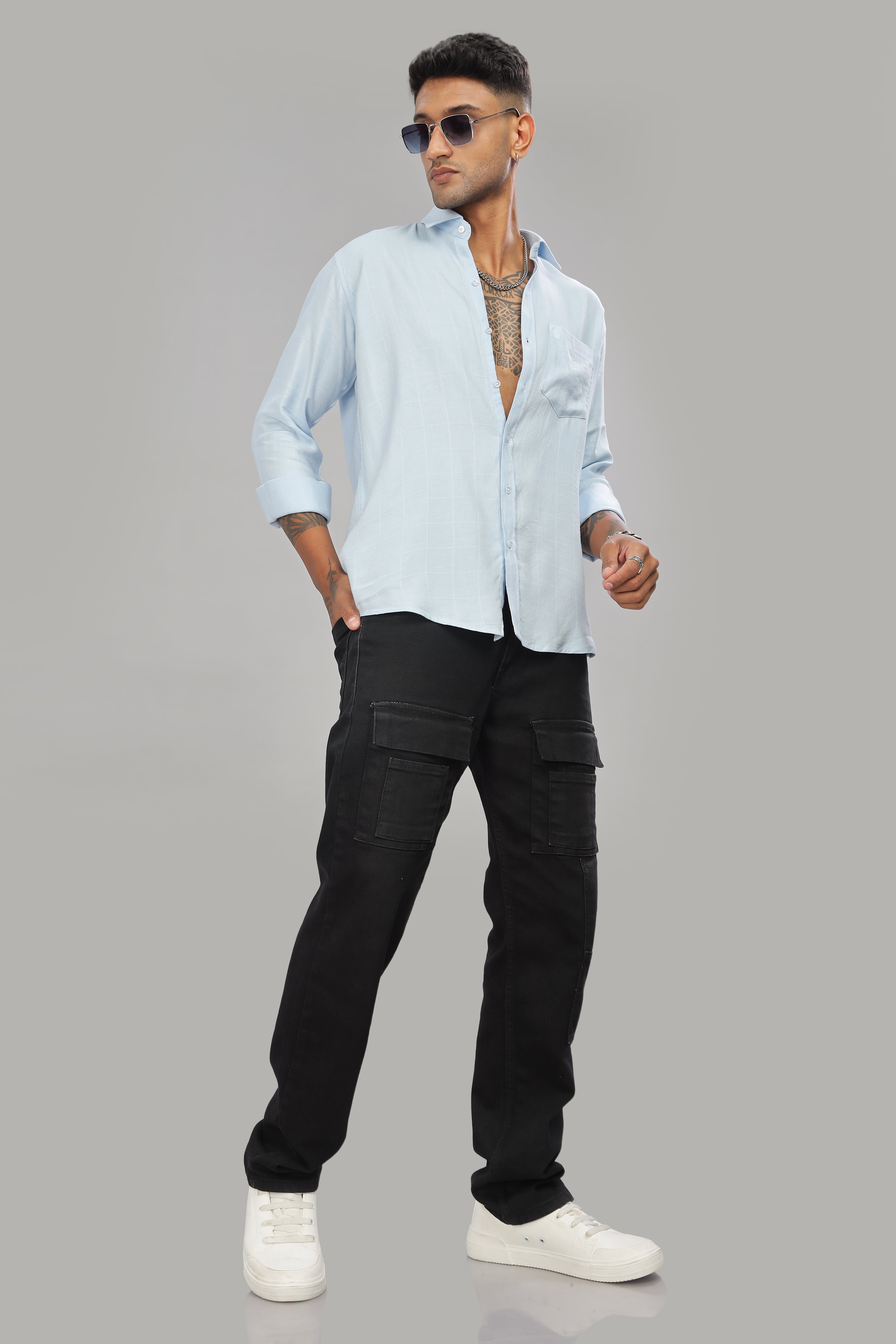 Camisa lisa blanca de algodón elástico