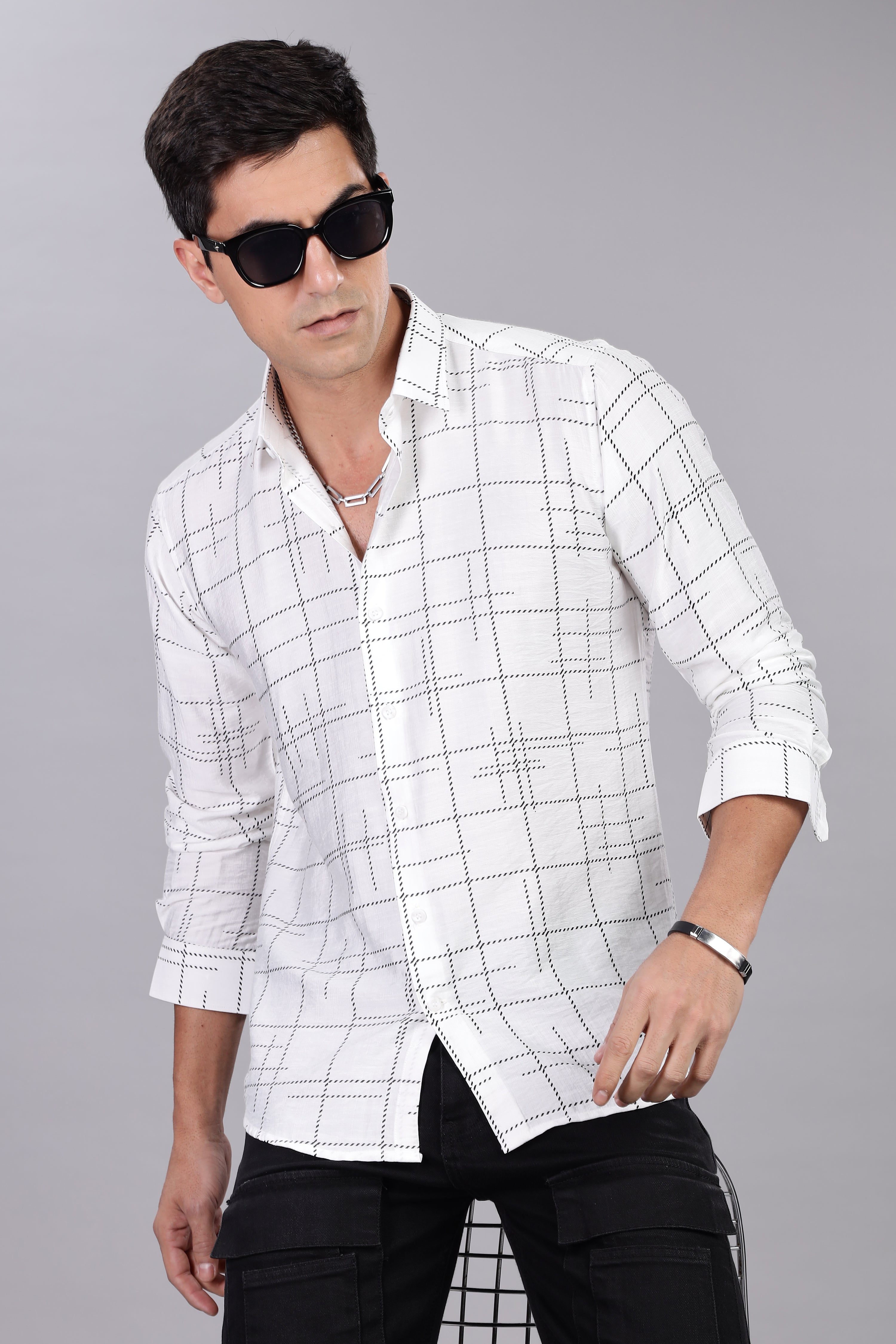 Regular Fit White Shirt With Dot Lining