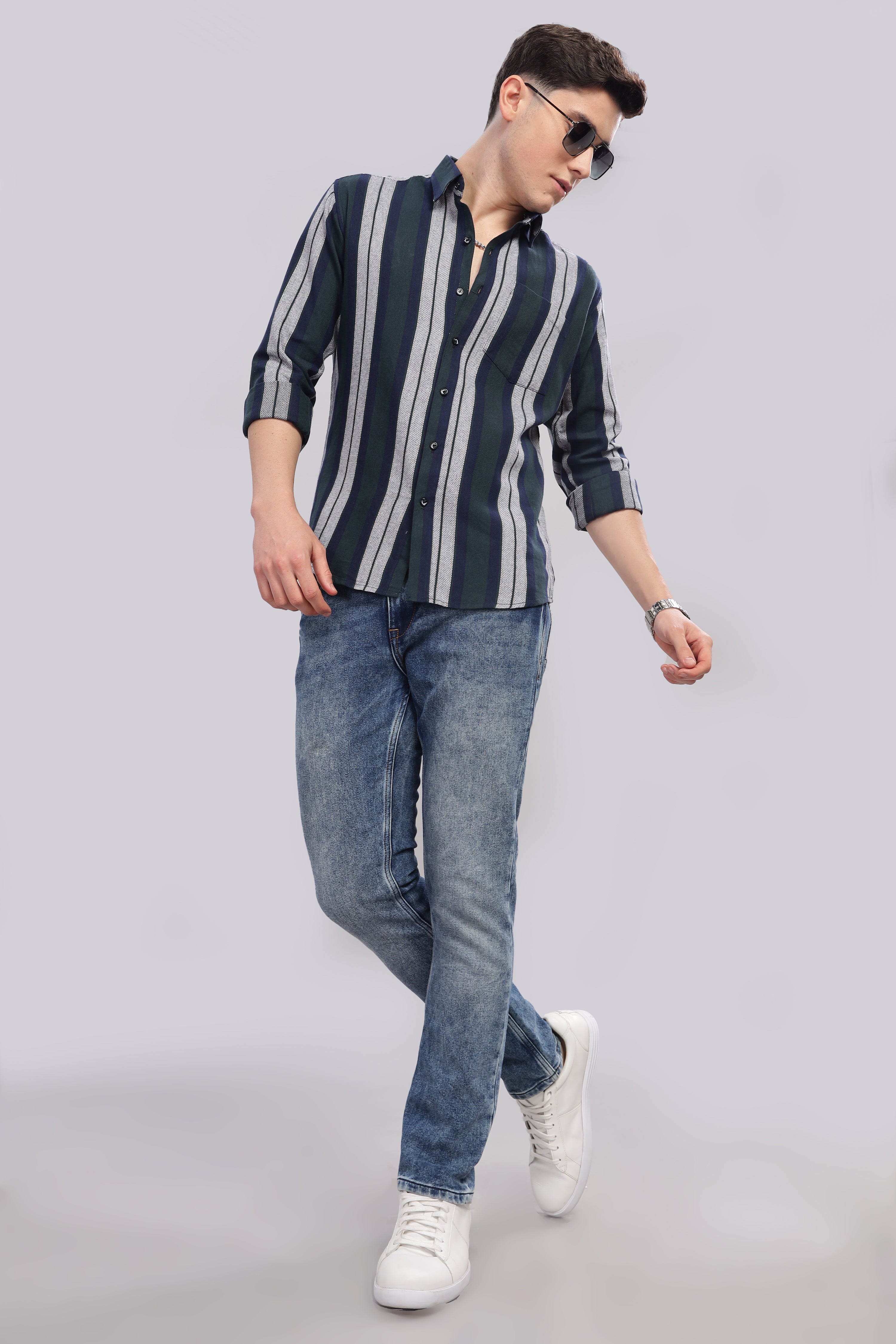 CAMISA ESTAMPADO FLORAL EFECTO PINCELADA