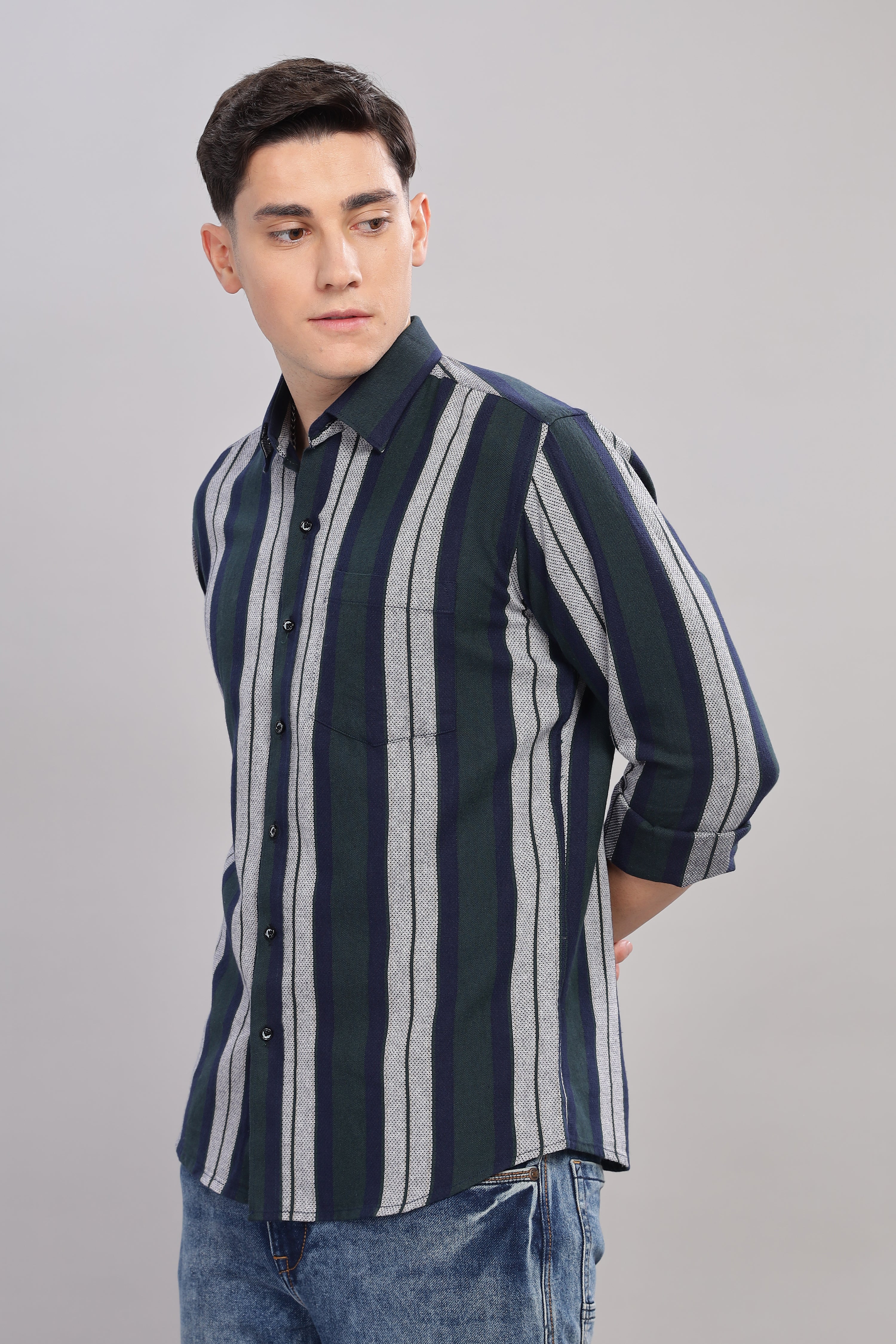 CAMISA ESTAMPADO FLORAL EFECTO PINCELADA