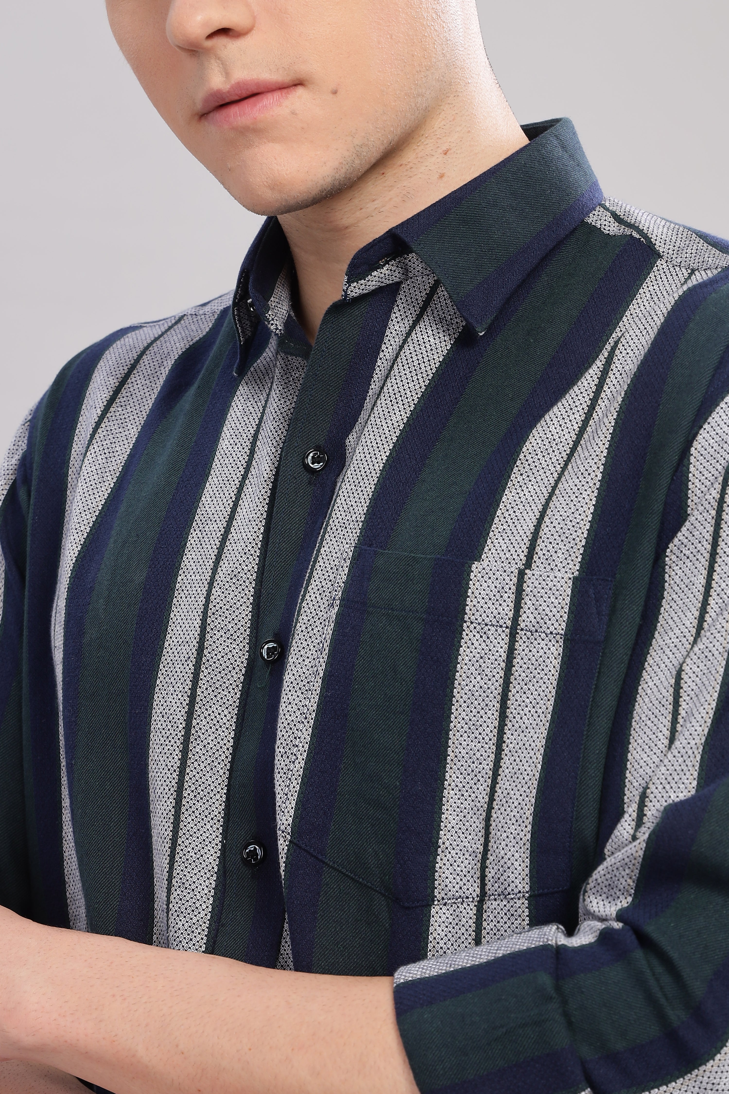 CAMISA ESTAMPADO FLORAL EFECTO PINCELADA